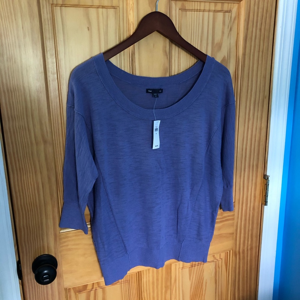 Gap top